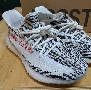 Yeezy Boost 350 v2 Zebra